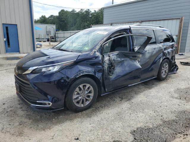  Salvage Toyota Sienna