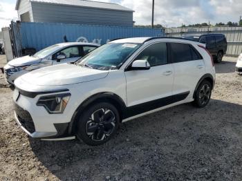  Salvage Kia Niro