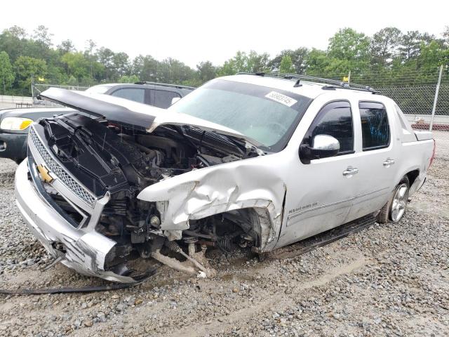  Salvage Chevrolet Avalanche