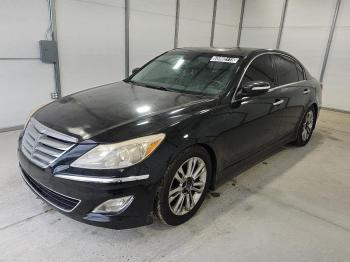  Salvage Hyundai Genesis