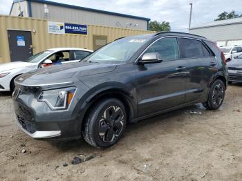  Salvage Kia Niro