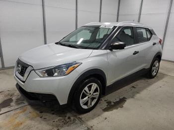  Salvage Nissan Kicks