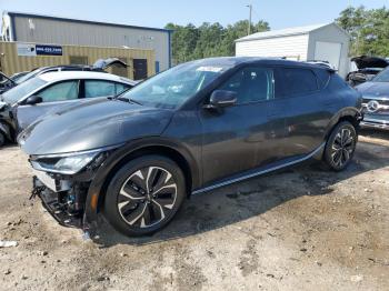  Salvage Kia EV6