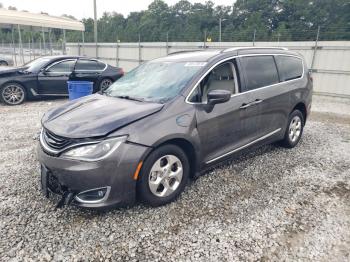  Salvage Chrysler Pacifica