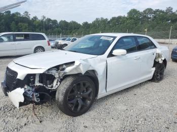  Salvage Chrysler 300