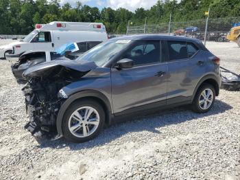  Salvage Nissan Kicks