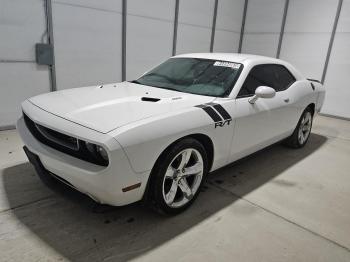  Salvage Dodge Challenger