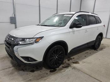  Salvage Mitsubishi Outlander
