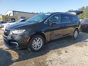  Salvage Chrysler Pacifica