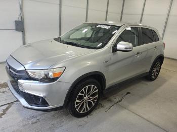  Salvage Mitsubishi Outlander