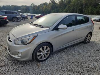  Salvage Hyundai ACCENT