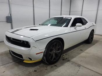  Salvage Dodge Challenger
