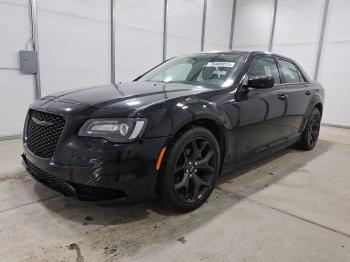  Salvage Chrysler 300