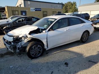  Salvage Hyundai ELANTRA