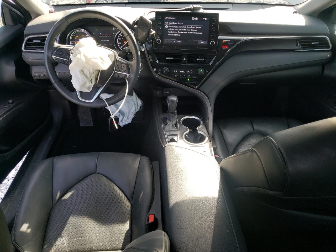Toyota Camry Xle Image 2