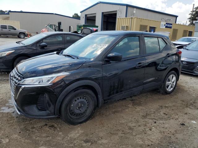  Salvage Nissan Kicks