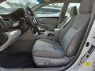Toyota Camry Le Image 5
