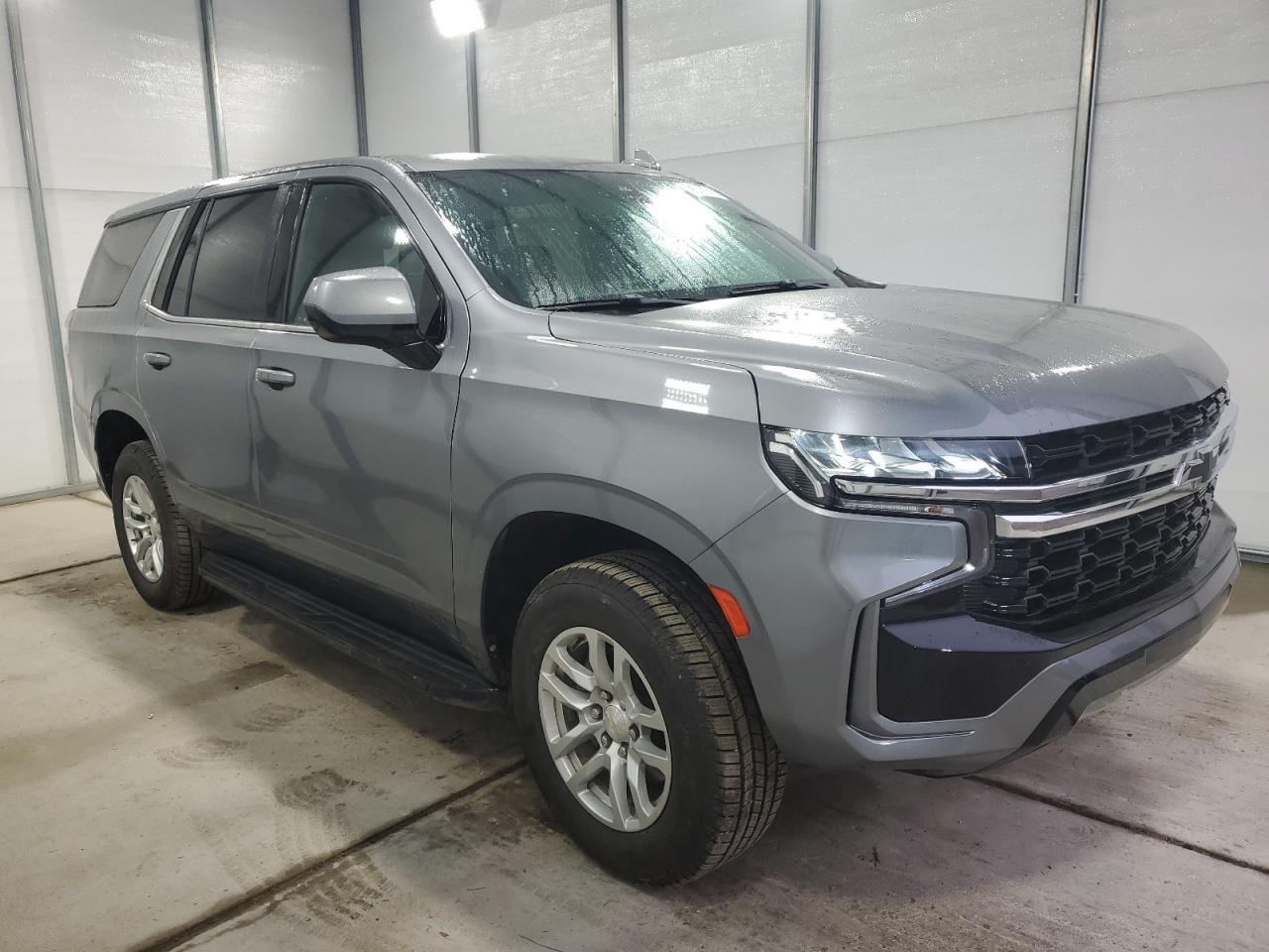 Chevrolet Tahoe K1500 Image 2