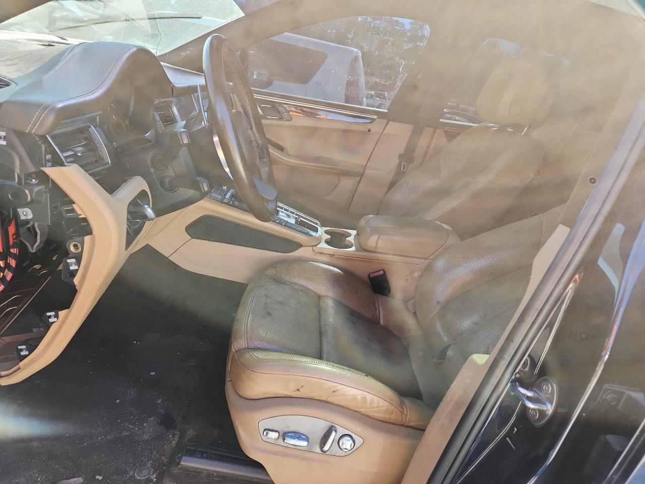 Porsche Macan Image 8