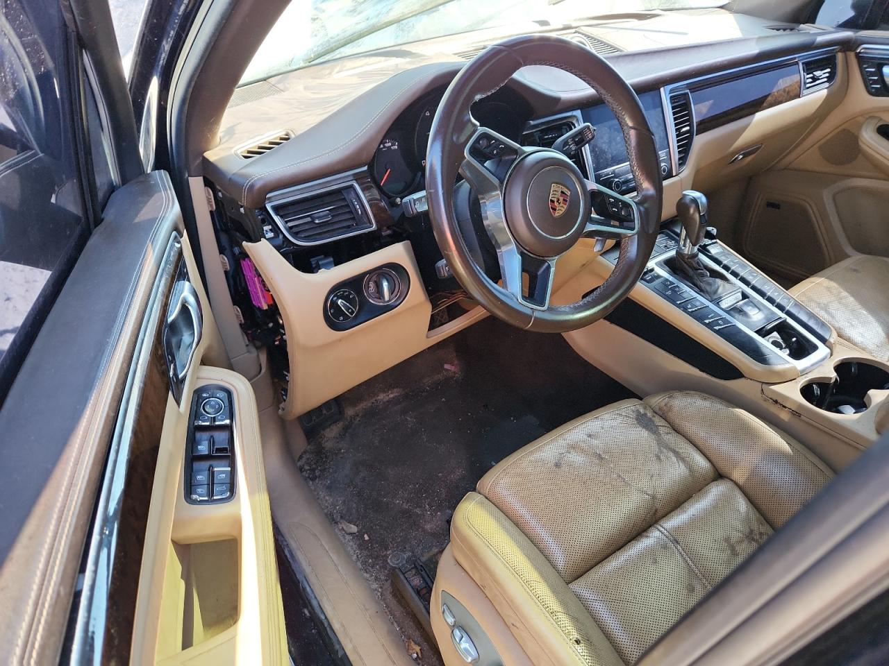 Porsche Macan Image 4