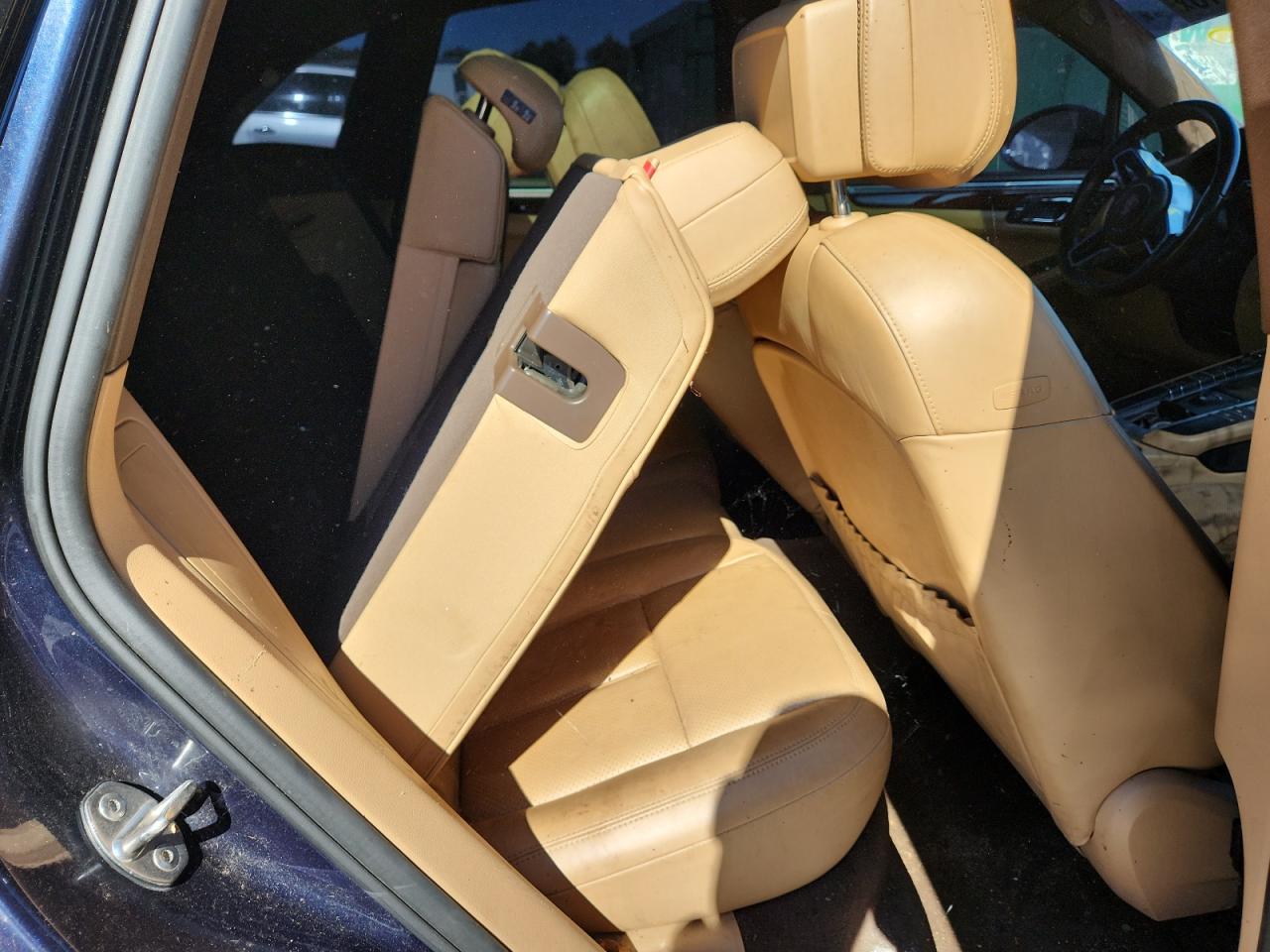 Porsche Macan Image 13