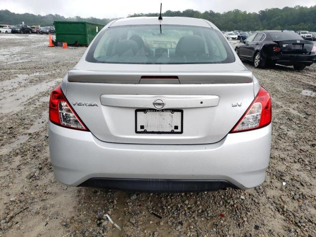 Nissan Versa S Image 3