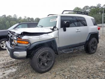  Salvage Toyota FJ Cruiser