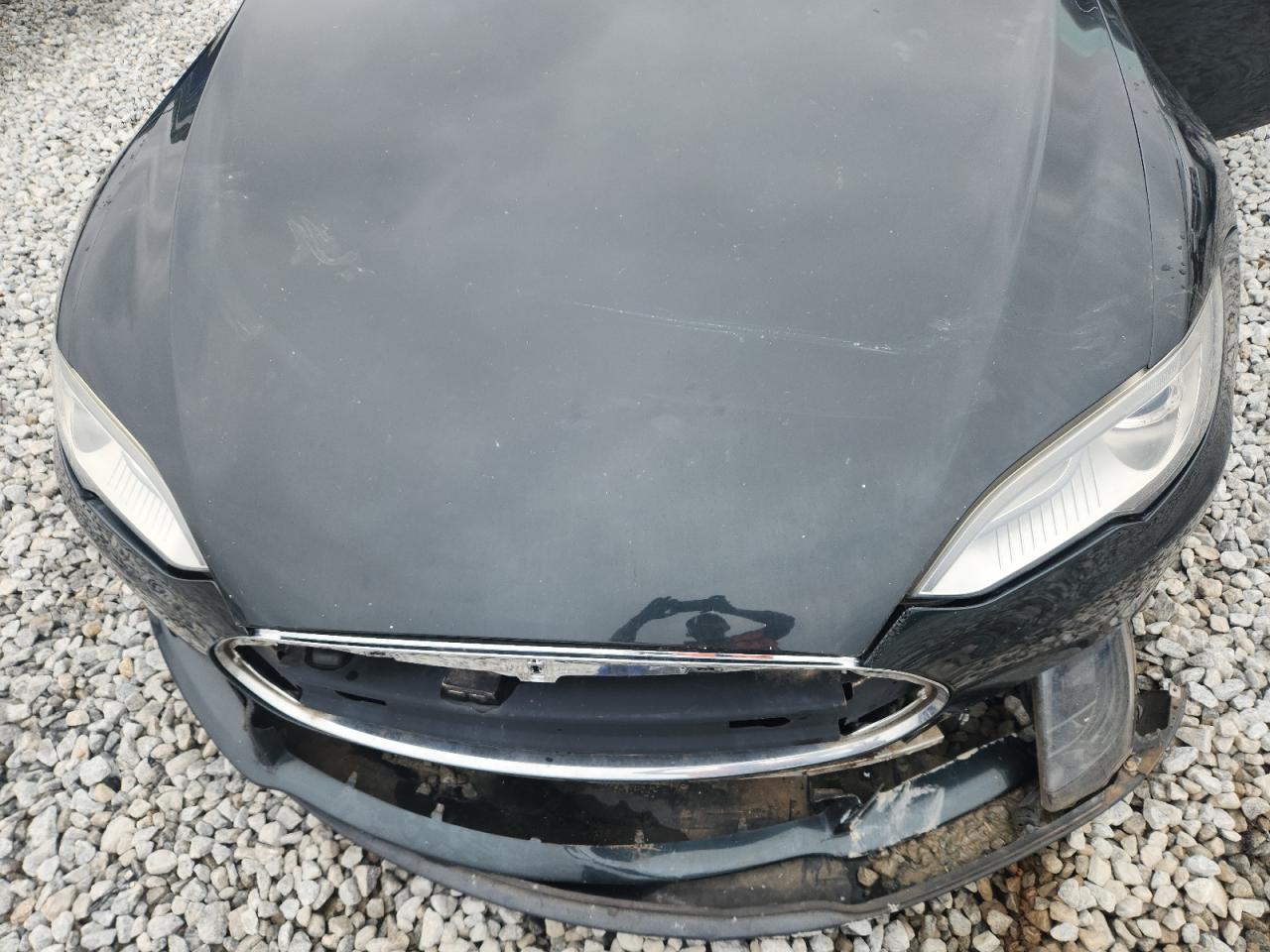 Tesla Model S Image 6