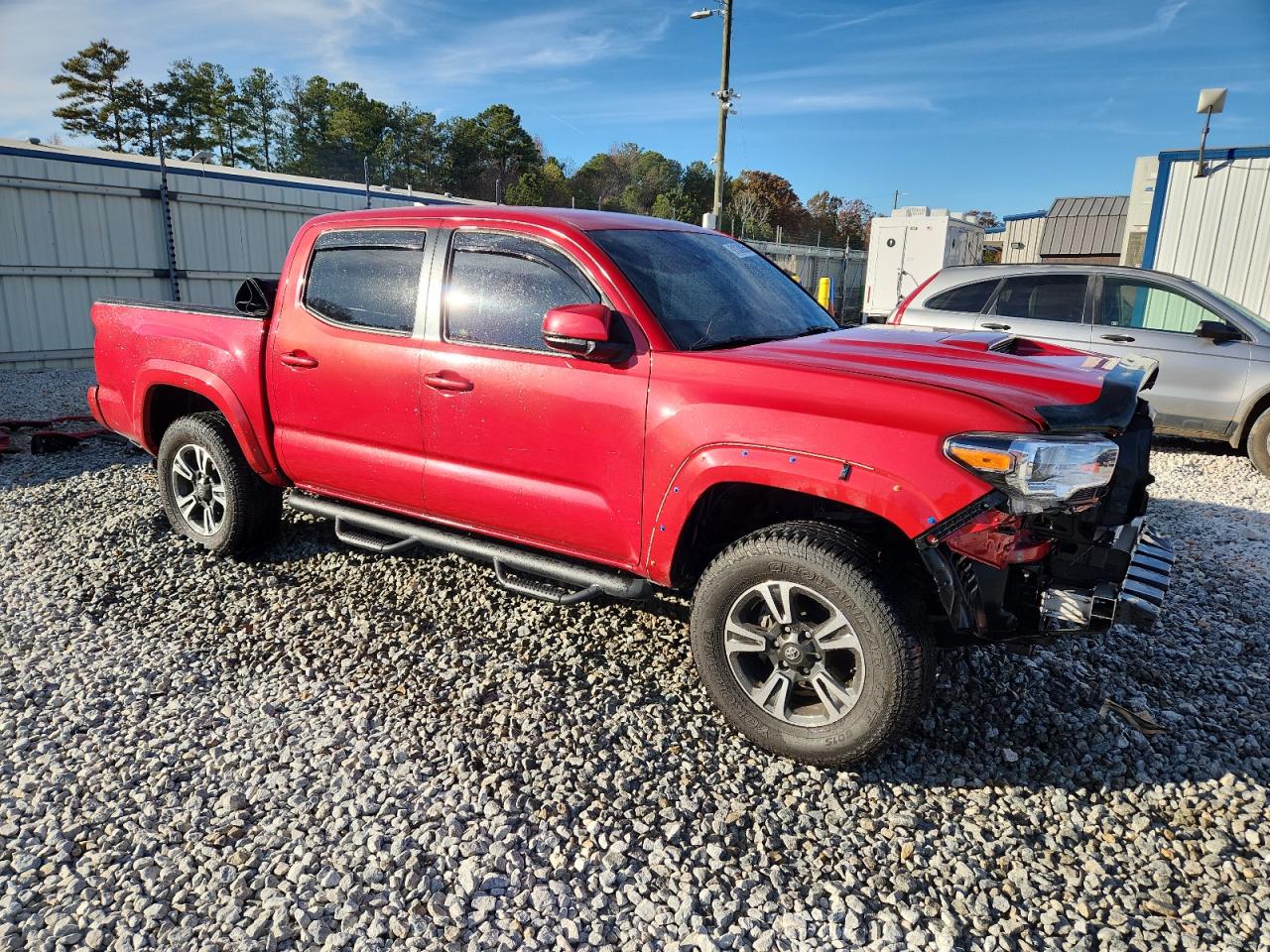Toyota Tacoma Double Cab Image 4