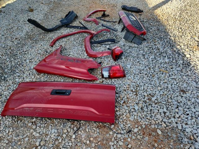 Toyota Tacoma Double Cab Image 11