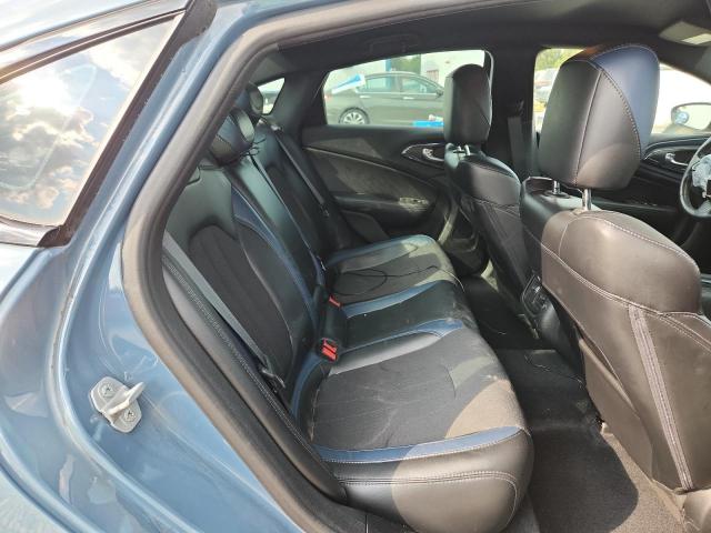 Chrysler 200 S Image 10