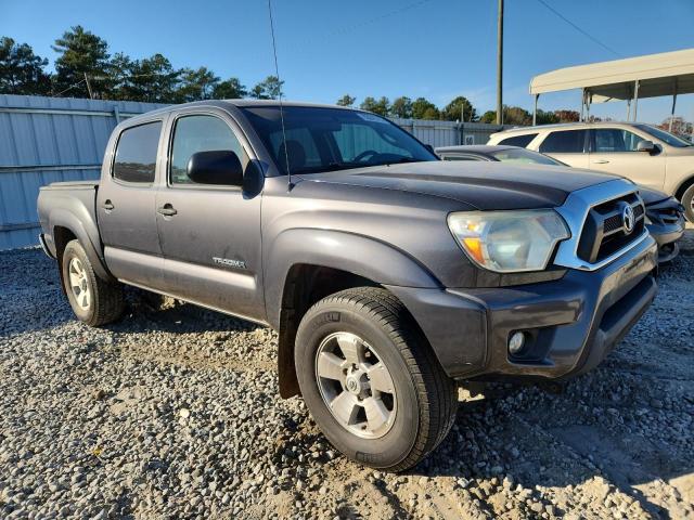 Toyota Tacoma Double Cab Image 4