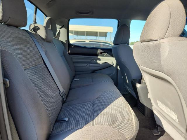 Toyota Tacoma Double Cab Image 11