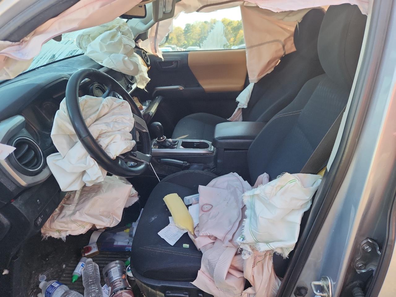 Toyota Tacoma Double Cab Image 9