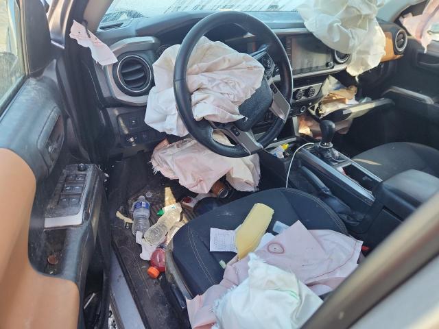 Toyota Tacoma Double Cab Image 3