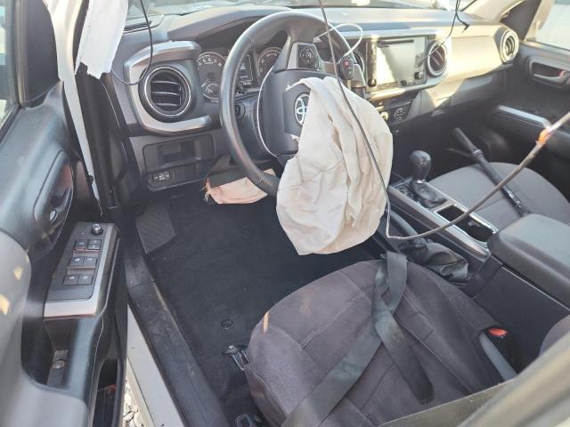 Toyota Tacoma Double Cab Image 8