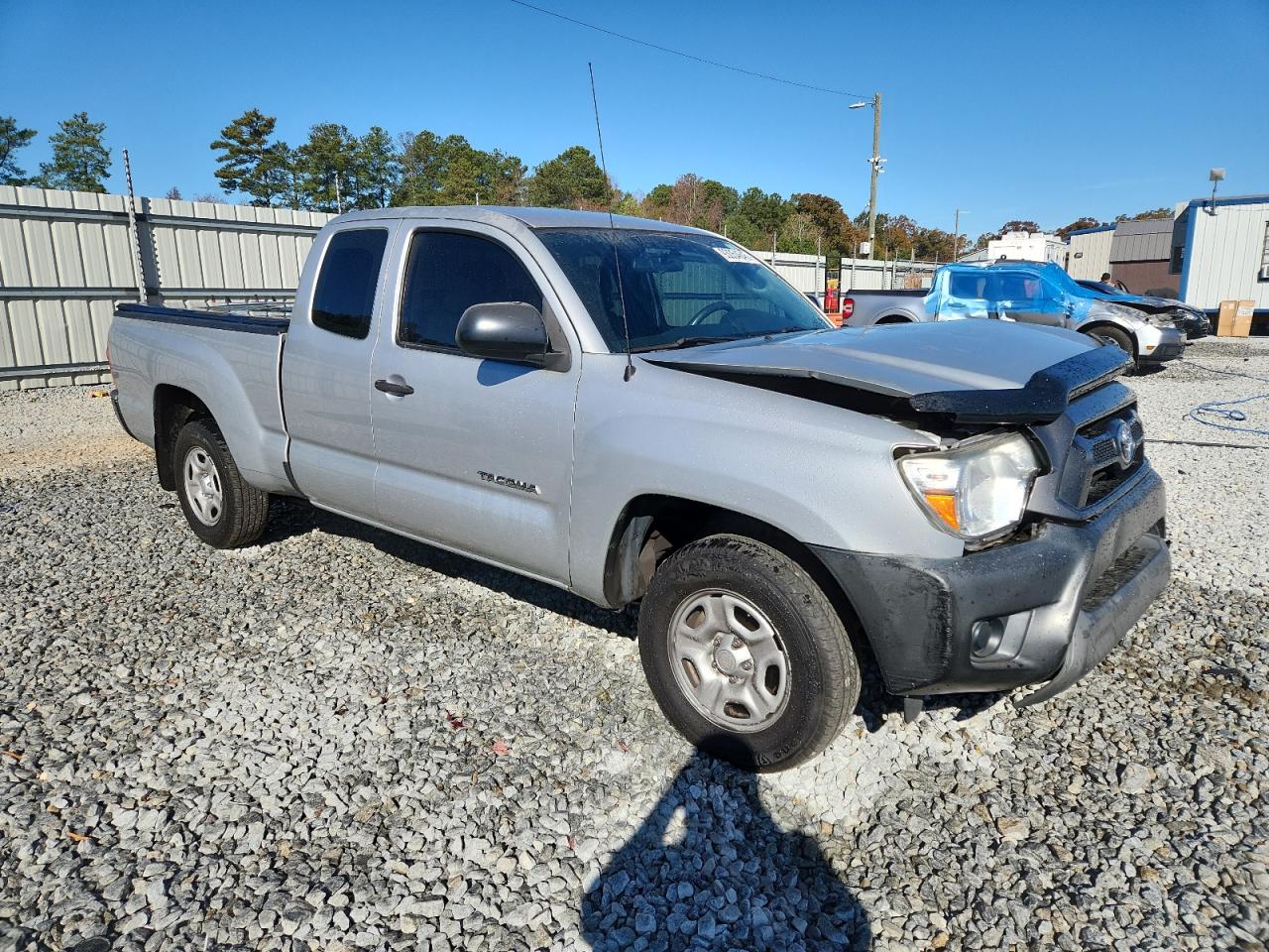 Toyota Tacoma Access Cab Image 2