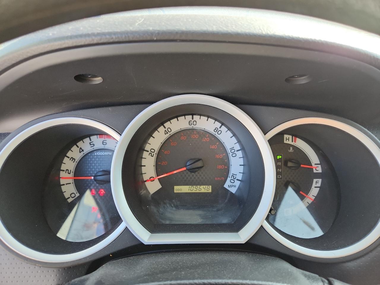 Toyota Tacoma Access Cab Image 6