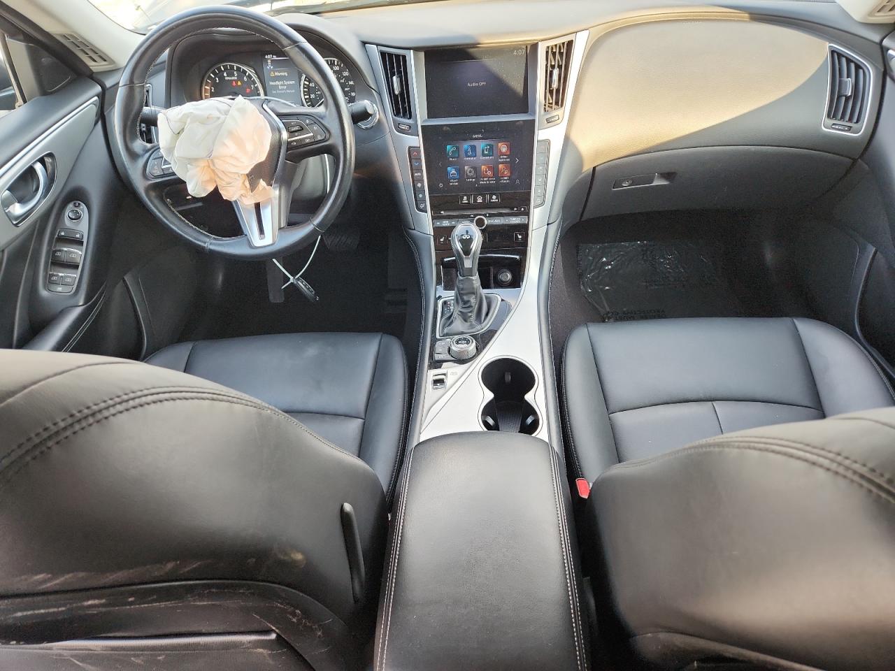 INFINITI Q50 Luxe Image 10