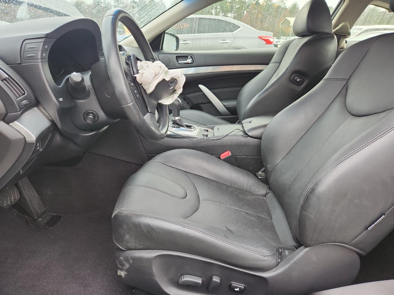 INFINITI Q60 Journey Image 2