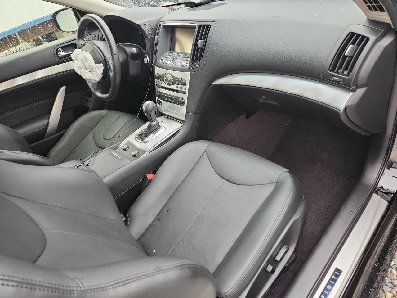 INFINITI Q60 Journey Image 5