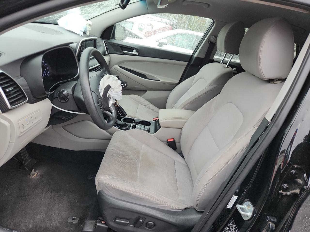 Hyundai TUCSON Limited Image 12