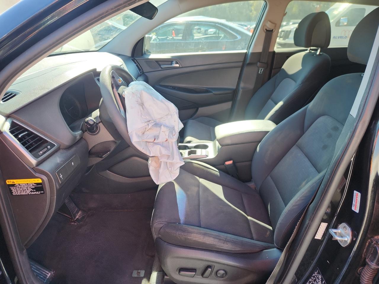 Hyundai TUCSON Limited Image 7