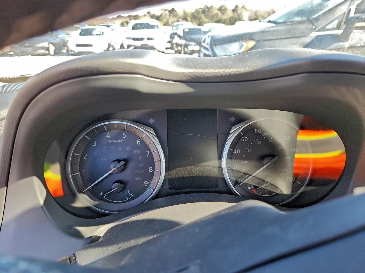 INFINITI Q50 Luxe Image 9