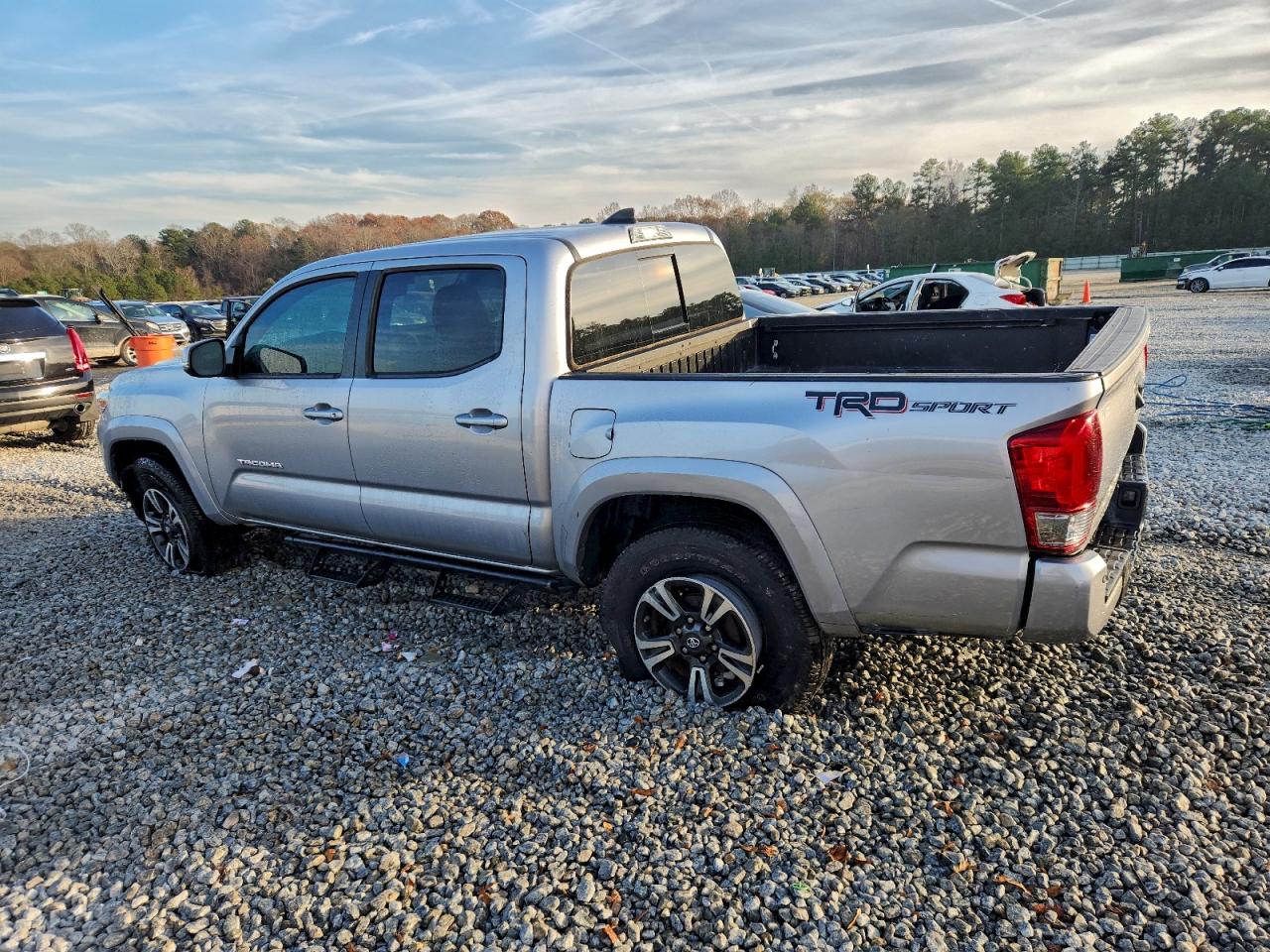 Toyota Tacoma Double Cab Image 5
