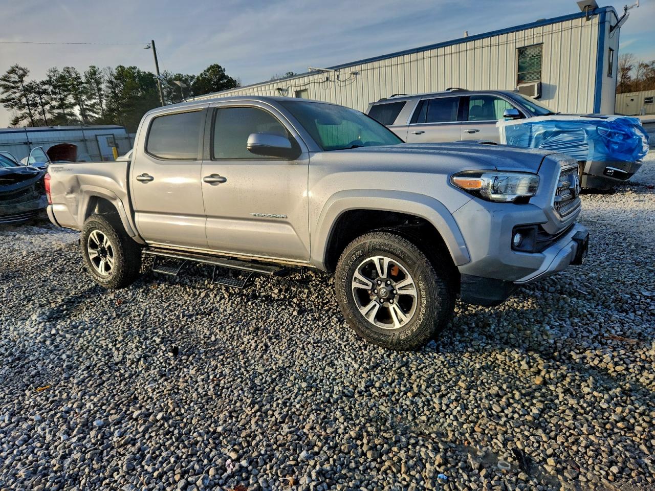Toyota Tacoma Double Cab Image 7