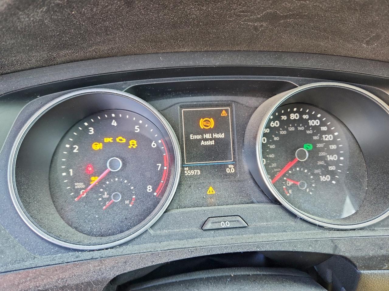 Volkswagen Tiguan S Image 5