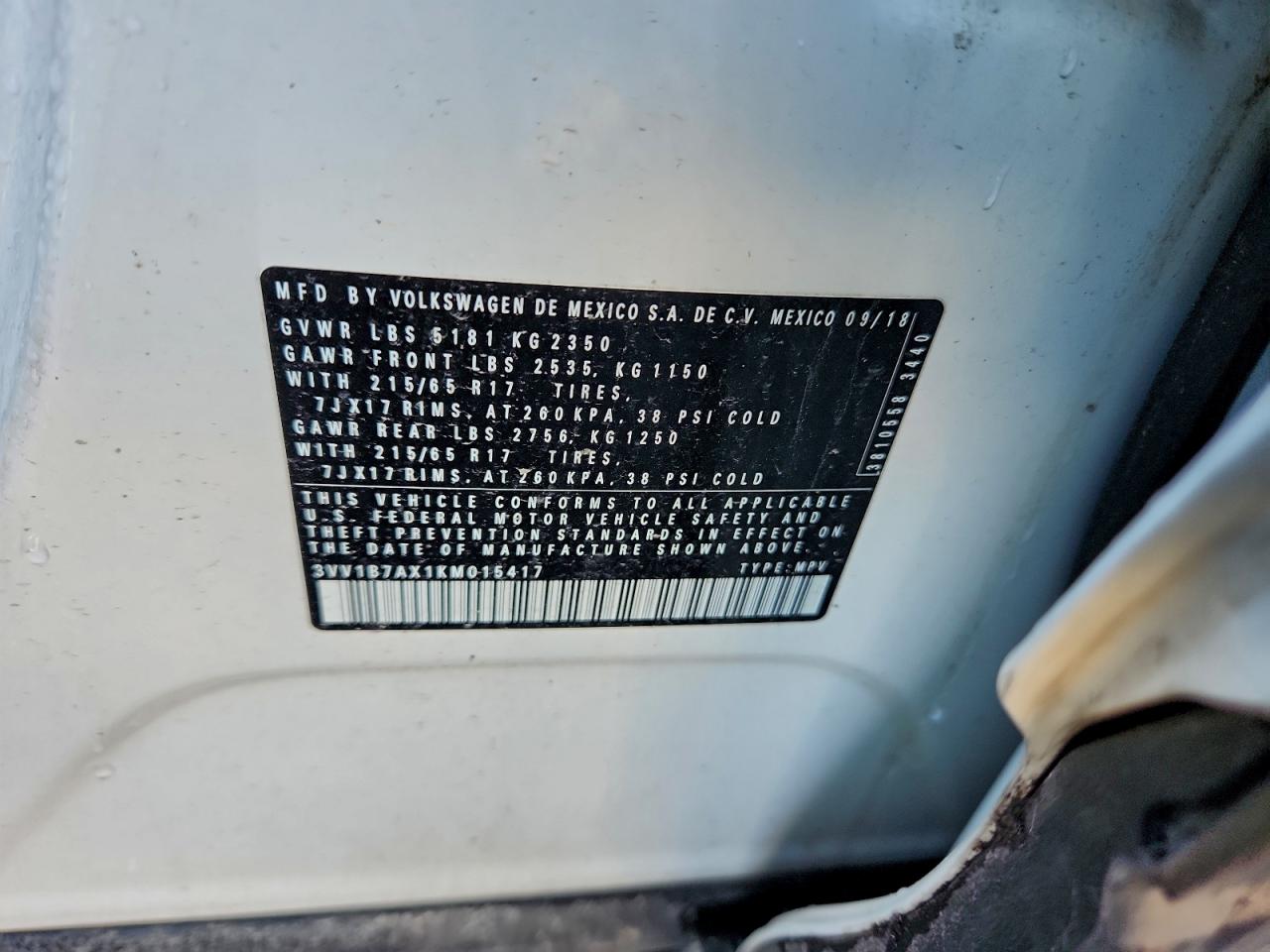 Volkswagen Tiguan S Image 3