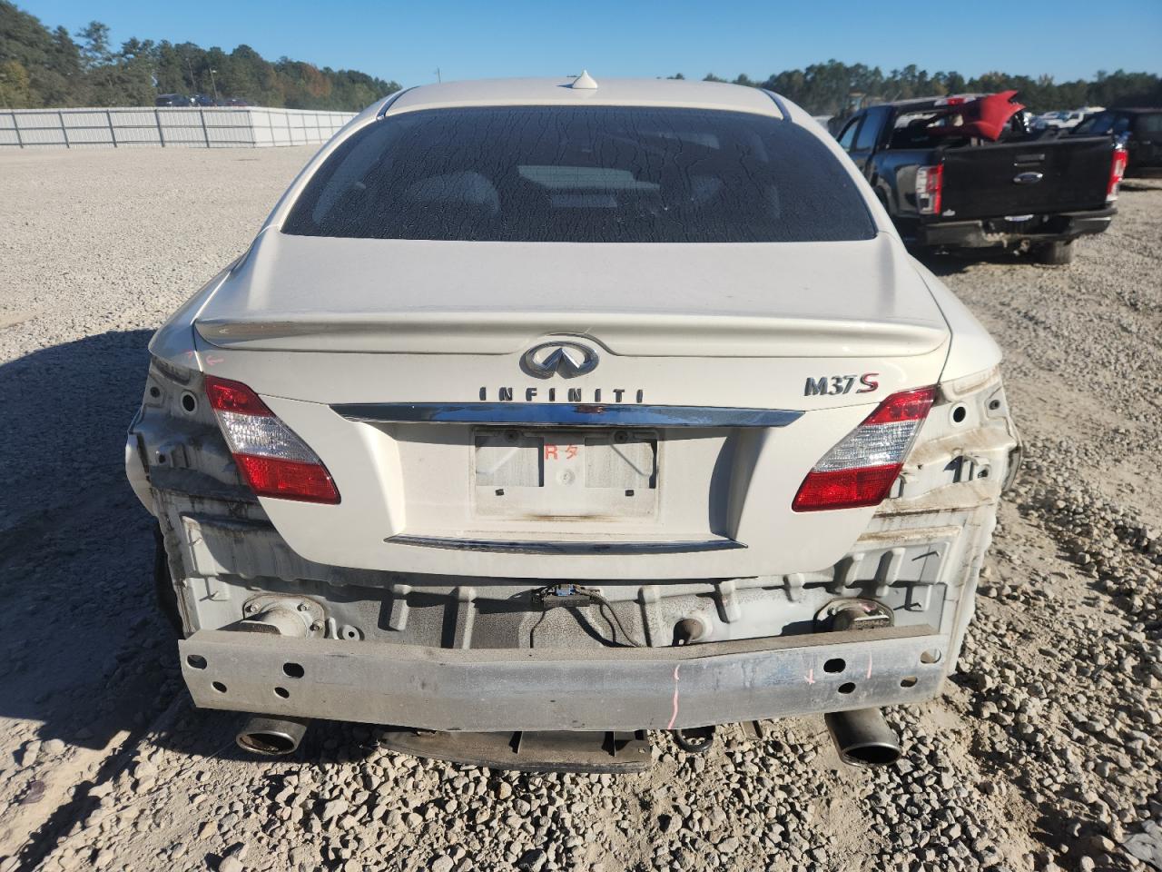 INFINITI M37 Image 4