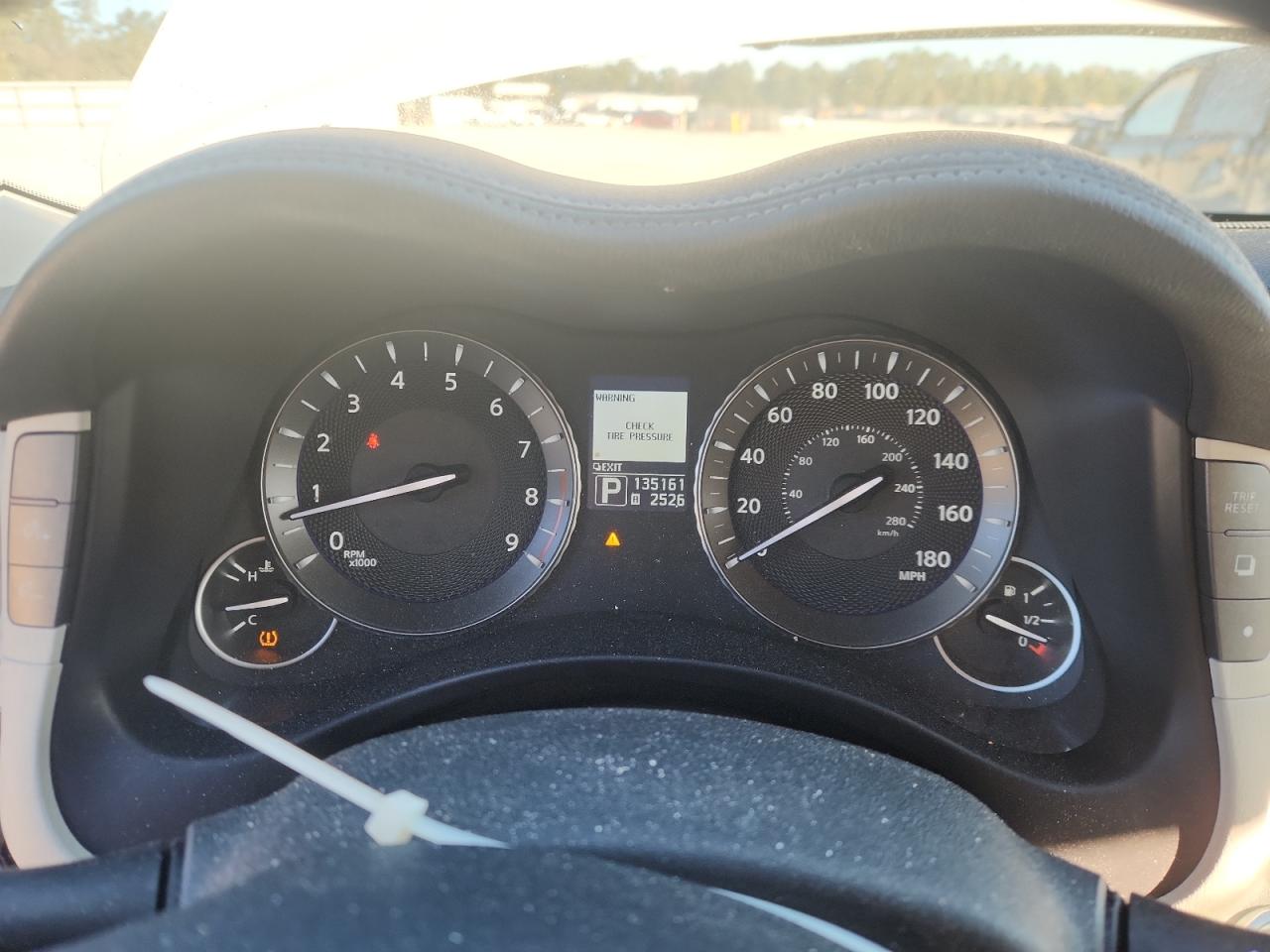 INFINITI M37 Image 7